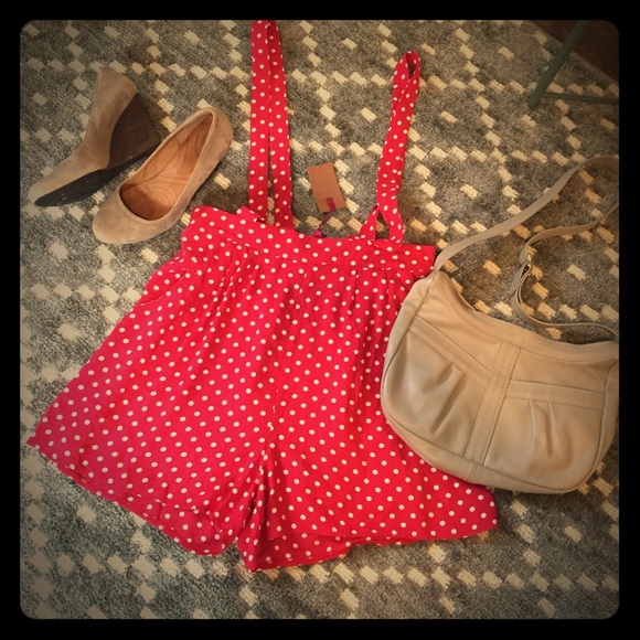 Kendall & Kylie Pants - Kylie Flowy Dot Vintage Vibe Hi-Rise Shorts